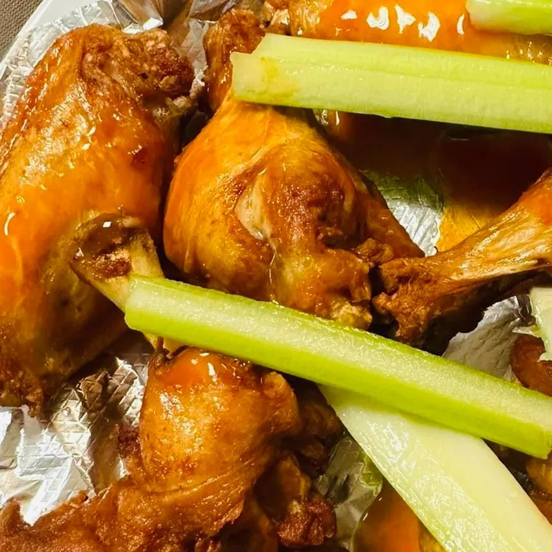 12 Chicken Wings